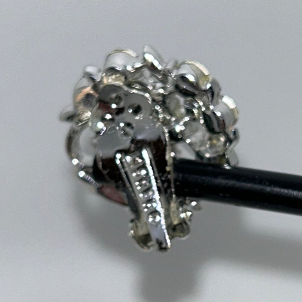 Lisner Vintage Aurora Borealis Clip-On Earrings Light Blue Rhinestone Wedding - Picture 6 of 8